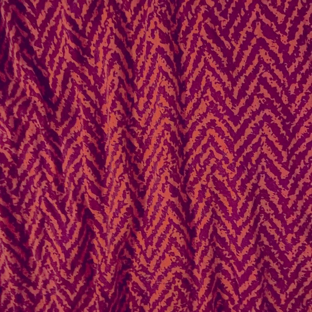 Loft cute summer top in red and maroon! - Picture 4 of 4